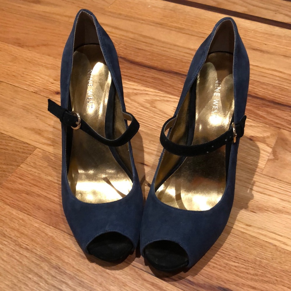 Nine West Mary Jane-Style Suede Chunk Heel size 7